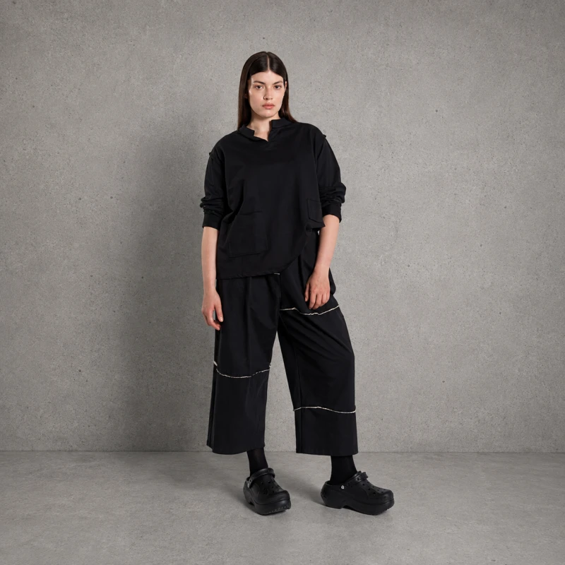 Bluzka RAW POCKET – czarna, bawełniana – WENDYKEI