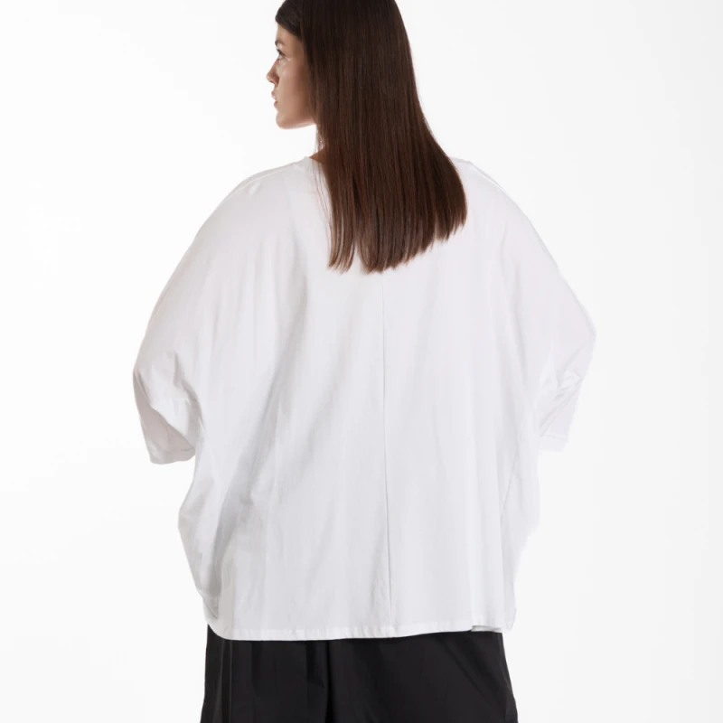 Bluzka BATWING – biała, oversize – WENDYKEI