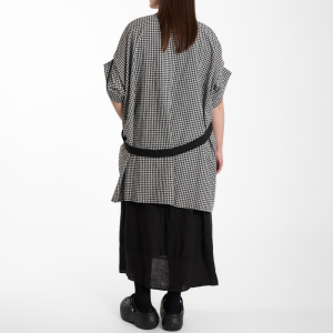 NARZUTKA „CHECKER” – oversize w drobną kratkę WENDYKEI
