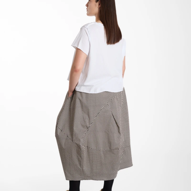 T-SHIRT „BOX BELT” – biały fason pudełkowy z paskiem WENDY TRENDY
